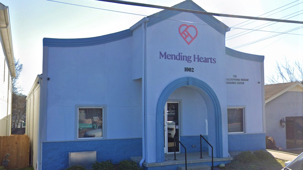 Mending Hearts (44th Ave N)