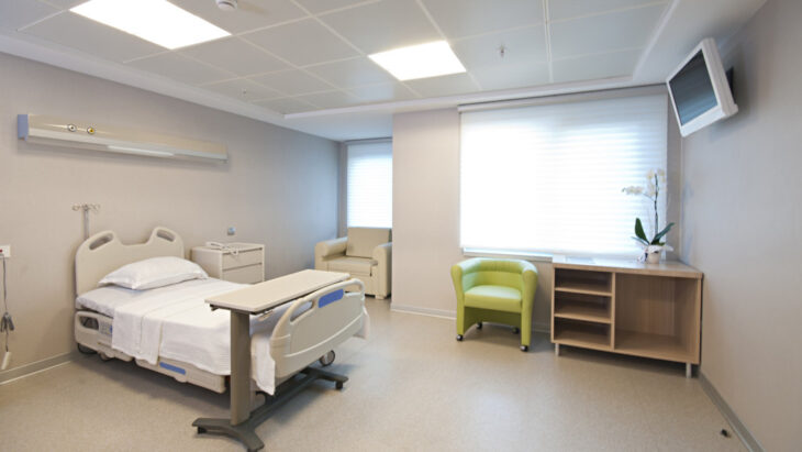 A view inside a private hospital room, where someone might undergo inpatient methadone detox
