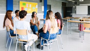 huntington new york students naloxone training